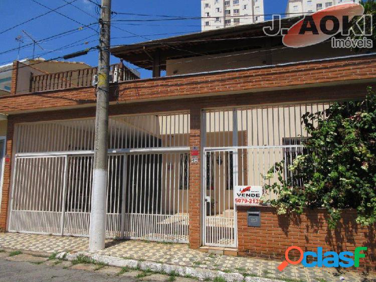 Sobrado para venda possui 370 m² com 3 quartos em Saúde