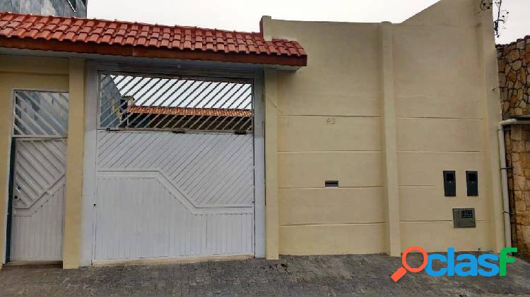 CASA 2 DORMITÓRIOS - VILA NHOCUNÉ