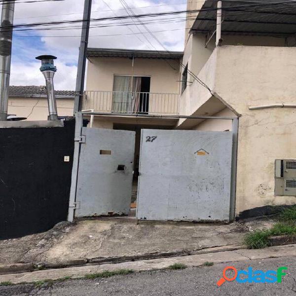 Casa com 2 dormitórios para alugar, 40 m² por R$