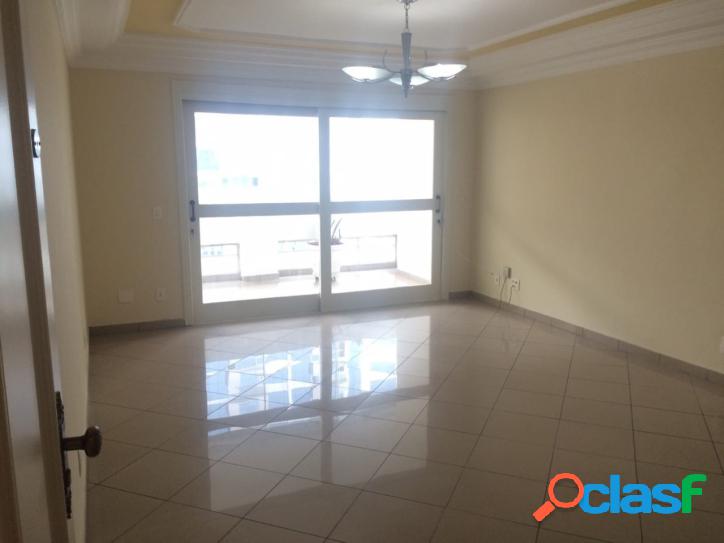 LINDA COBERTURA DE 257 M2 À VENDA, NO EDIFÍCIO REGINA BEM