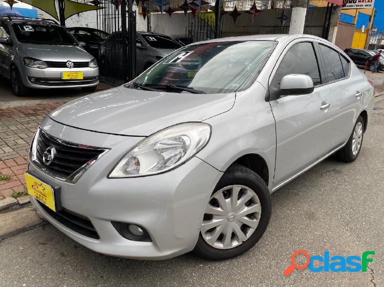 NISSAN VERSA SV 1.6 16V FLEX FUEL 4P MEC. PRATA 2014 1.6