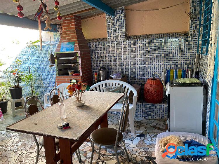 Oportunidade- Casa 2 dorms-Churrasqueira-150 m