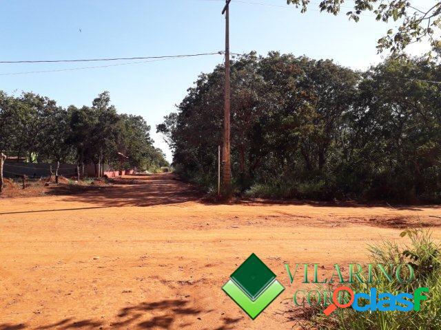 TERRENO COM FUNDO PARA REPRESA DE TRÊS MARIAS