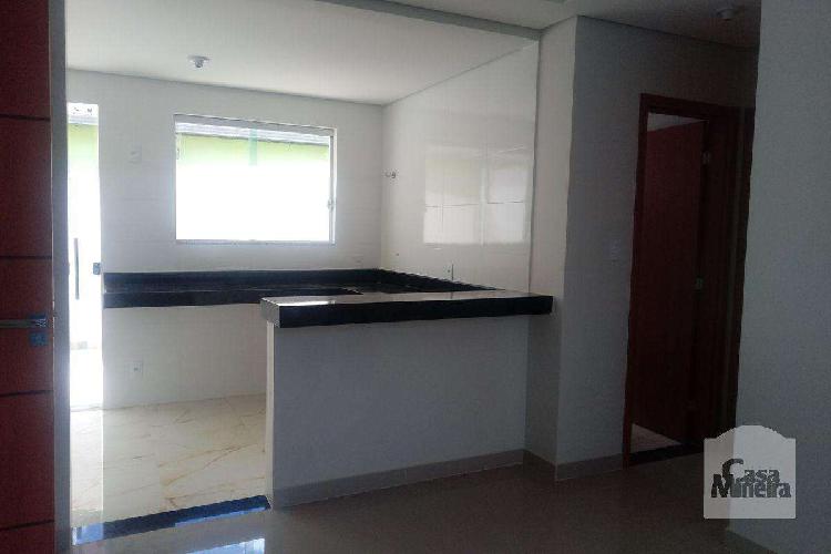 Apartamento, Céu Azul, 2 Quartos, 1 Vaga, 0 Suíte