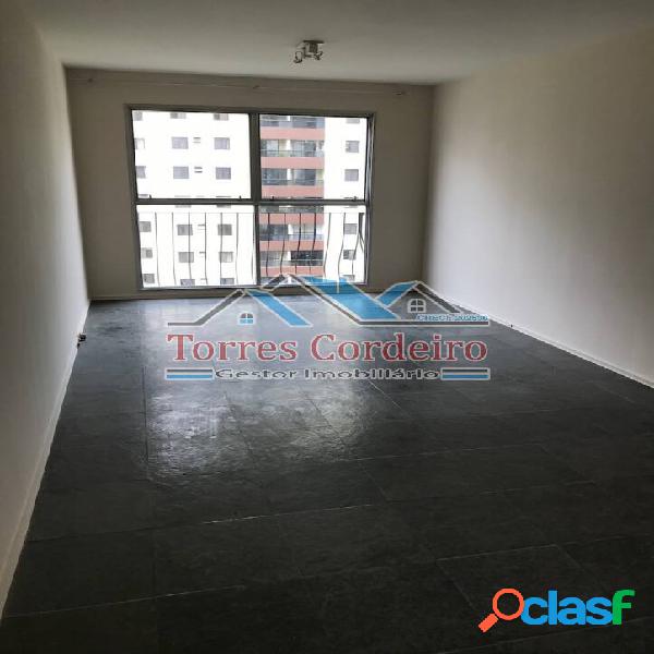 Apartamento reformado com 3 dorm. + 1 vaga - Vila Andrade