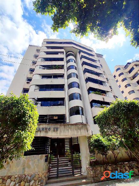 Apartamento en venta en Res. Encanto IV Urb.Sabana Larga 135