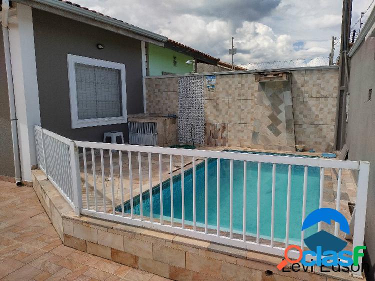 Casa com 4 dormitórios Área Gourmet Piscina no Balneário