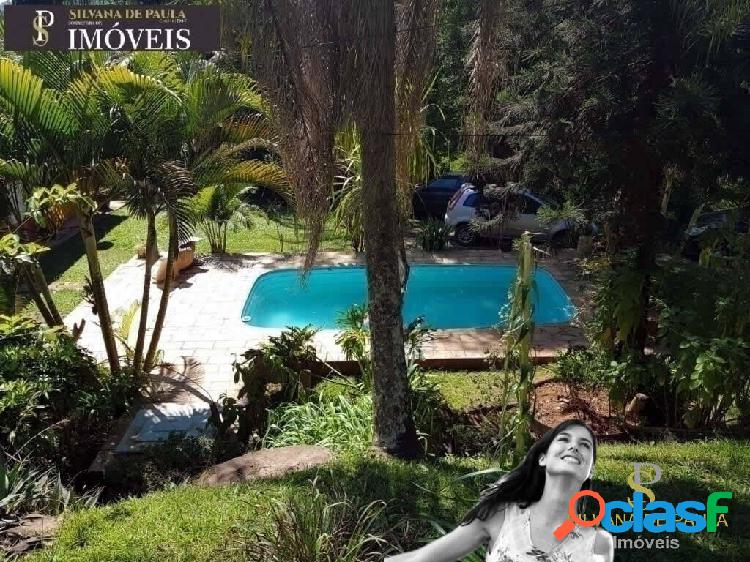 Chácara À Venda de 5.000 m² - Condomínio Fechado em