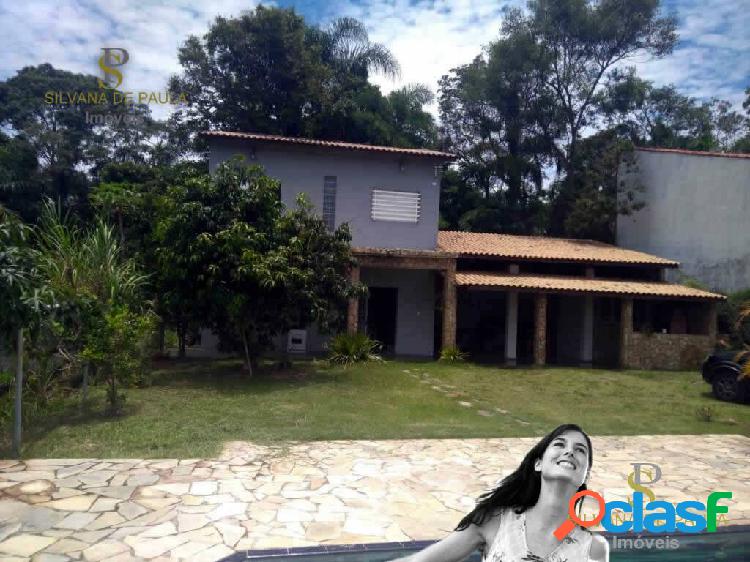 Chácara À Venda de 800 m² em Residencial Fechado -