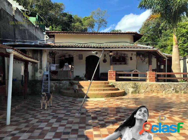 Chácara À venda de 2.390 m² - Com Financiamento Bancário