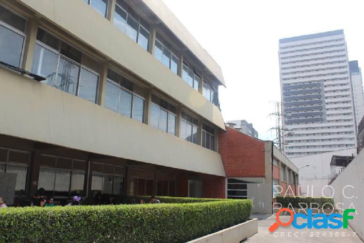 Excelente Imóvel Comercial, térreo + 2 andares - 2.737m²