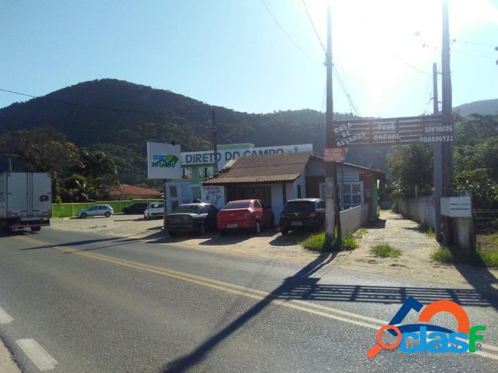 Imóvel comercial a venda e casa residencial nos fundos