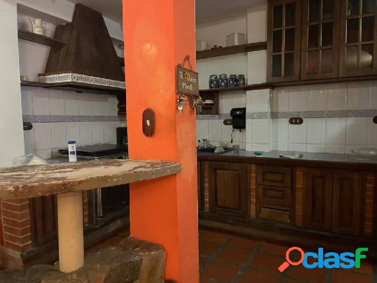 Se vende casa en el parral de 106m2