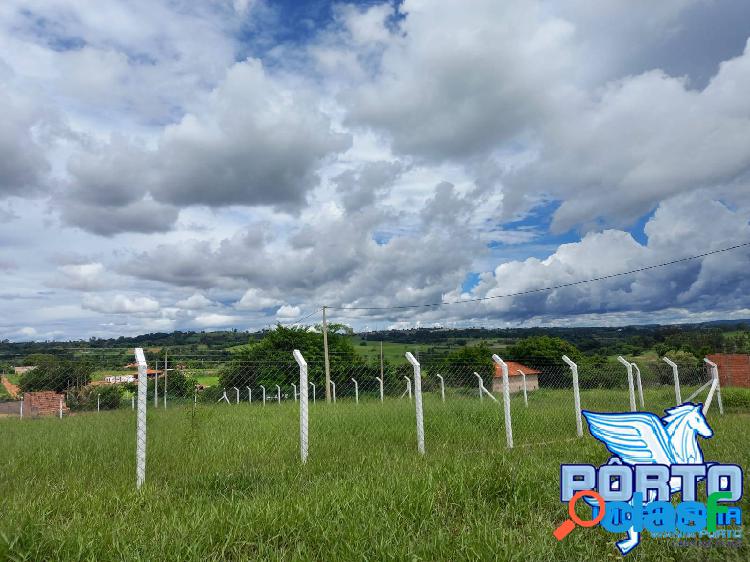 TERRENO NO CONDOMINIO: CLUBE DE CAMPO DO RIO BATALHA