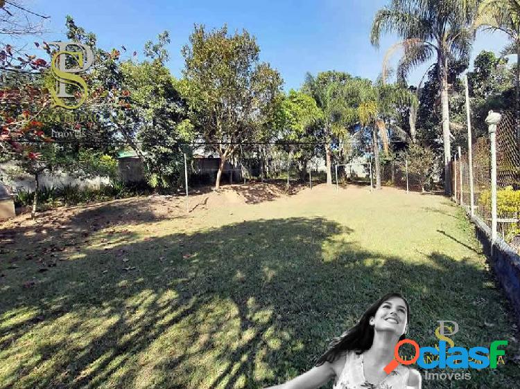 Terreno À Venda de 360 m² com piscina em Terra Preta -