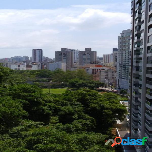 Vende-se Apartamento em Santos, com vista para o Mar.