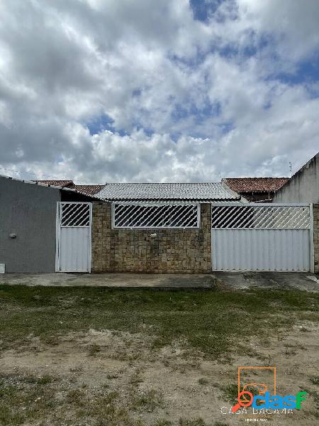 Ótima casa com 2 quartos sendo 1 suíte em condomínio