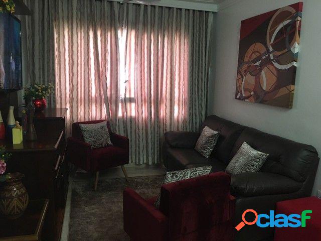 Apartamento com 2 dormitórios à venda, 61 m² por R$