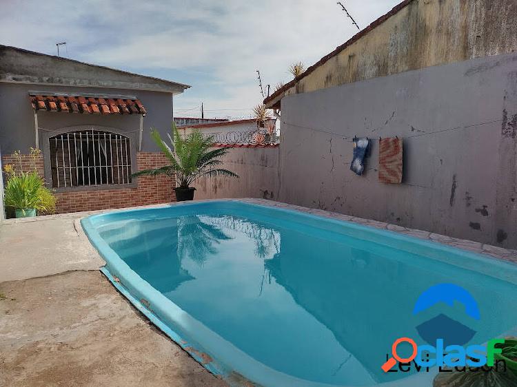 Casa com piscina no Balneário Tupy Itanhaém-SP próximo da
