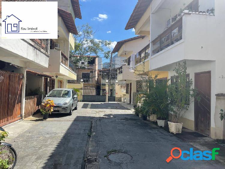 Casa duplex em condomínio fechado - Camorim