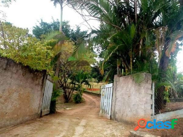 Chácara à venda no Laranjal, em Atibaia/SP.