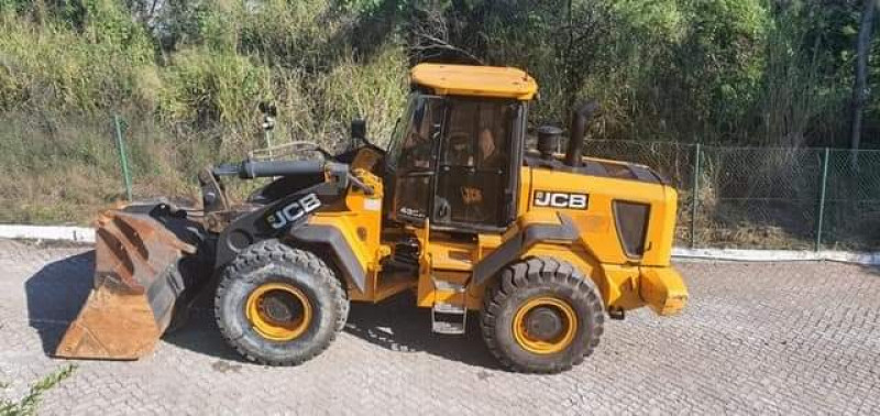 CARREGADEIRA JCB