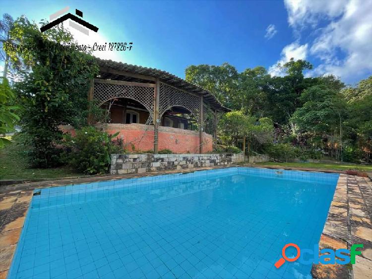 Casa de ALVENARIA 2 dorms e piscina - AT: 1.057,00 m2
