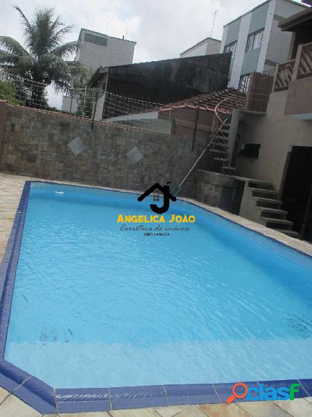 Casa 03 suítes com piscina - Vila Valença