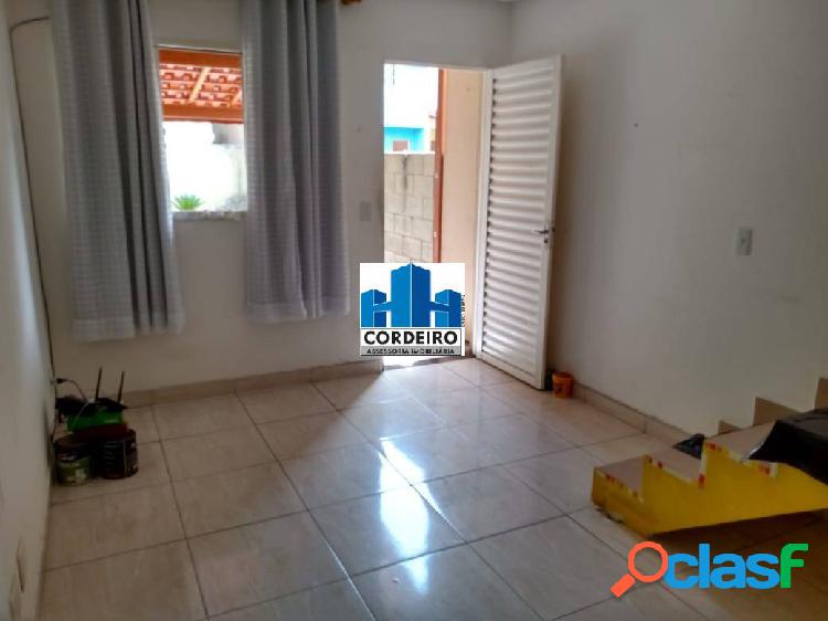 Sobrado de 02 Dormitórios em Condomínio Fechado em Santo