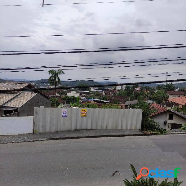 Terreno à venda em Joinville, bairro Vila Nova