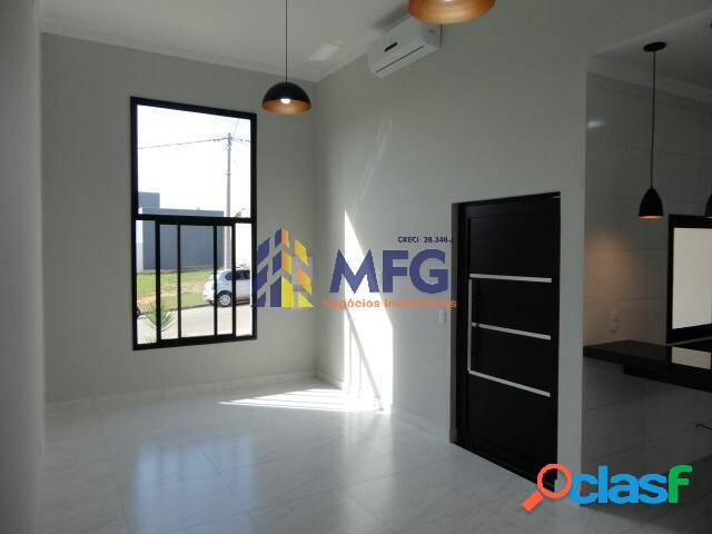 Linda casa no Condominio Villagio Ipanema I