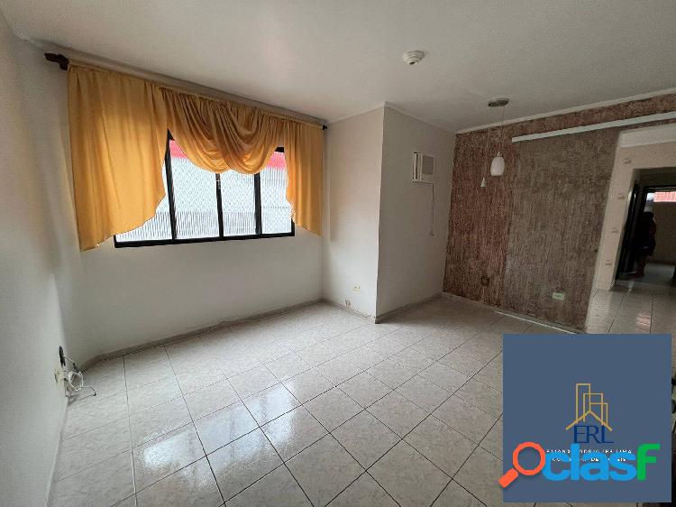 Apartamento na Guilhermina 2 dormitórios prédio de escada!