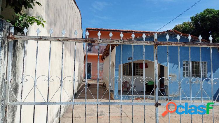 Casa com Kitnet a venda no bairro CPA III Cuiabá MT
