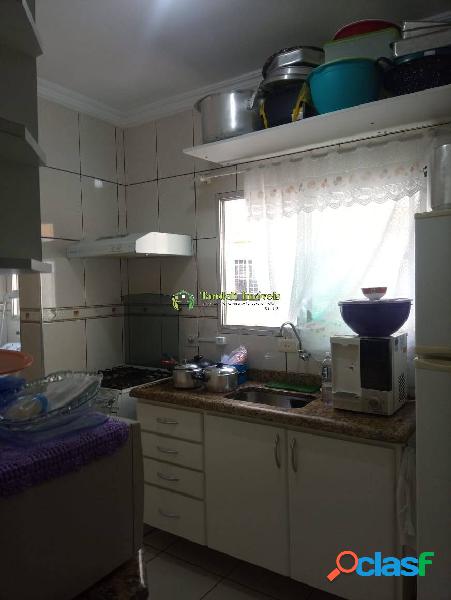 Apartamento com condomínio 2 dormitórios (Vila Tibiriça)