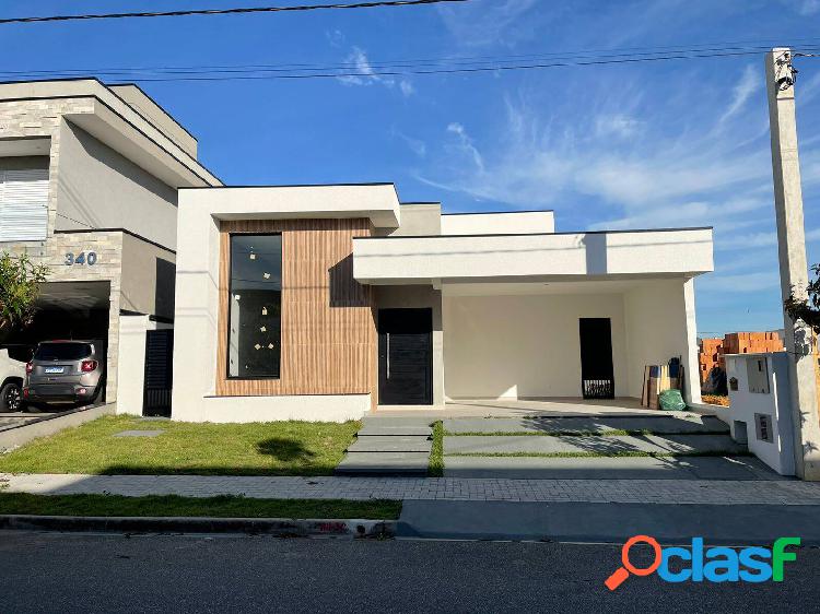 Linda casa com 03 suítes em condomínio