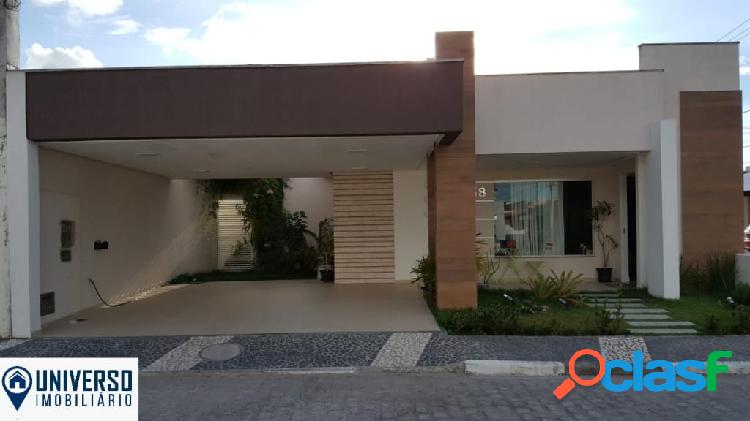 Casa com piscina, 3 quartos localizada no bairro Santa