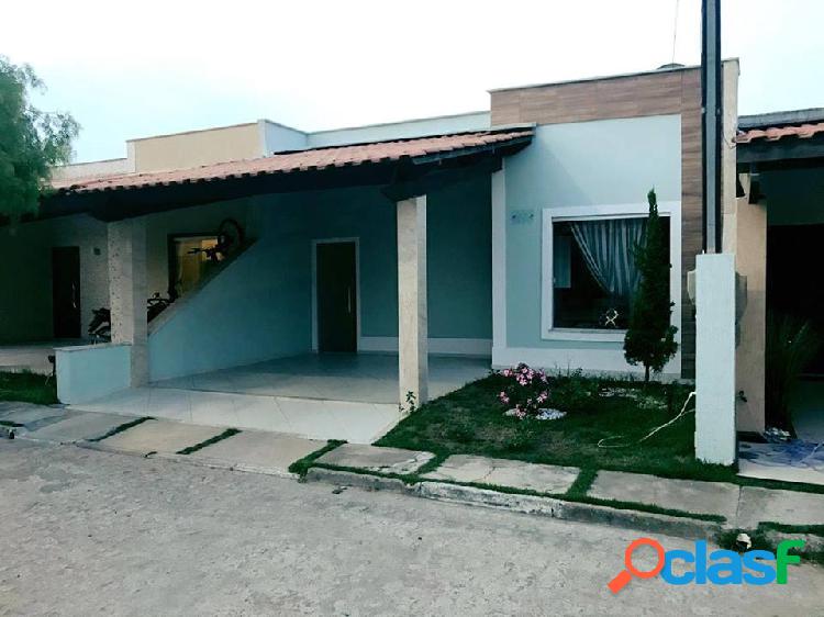 Casa em condomínio a venda, bairro Papagaio a 3 minutos da