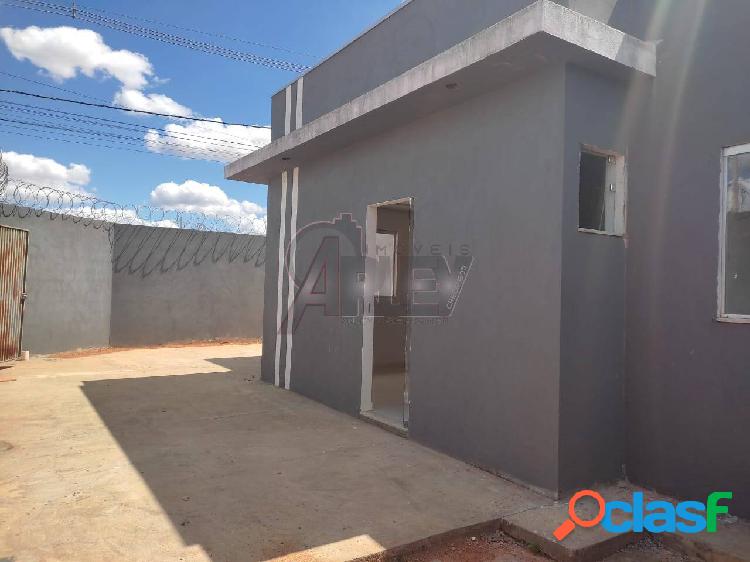 Casa a venda no bairro Jaraguá 2 com lote de 133 m2, Aceita