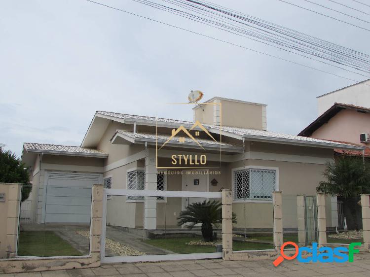 Casa com 2 dormitórios a venda, 101 m² por R$ 745.000,00