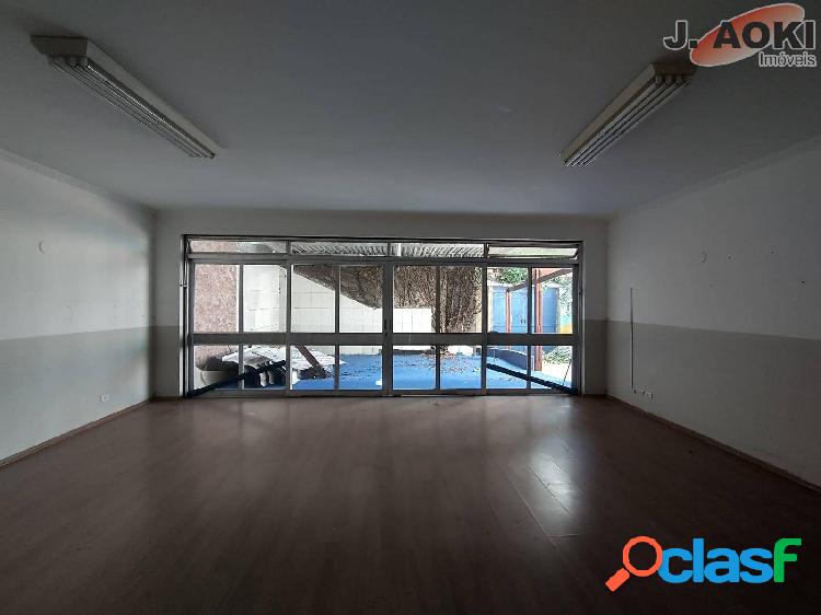 Sobrado para aluguel e venda tem 420 m² com 14 salas
