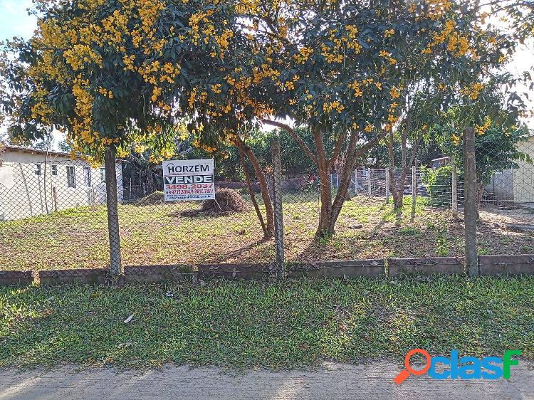 Excelente terreno com 515m² em condomínio fechado, Morro