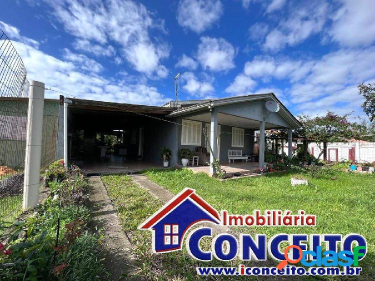 C563 - Linda residência em região de moradores em Mariluz