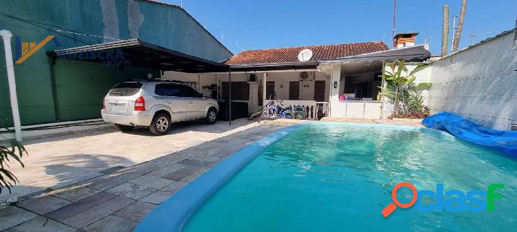 Casa a venda com piscina em Itanhaem - Aceita finaciamento