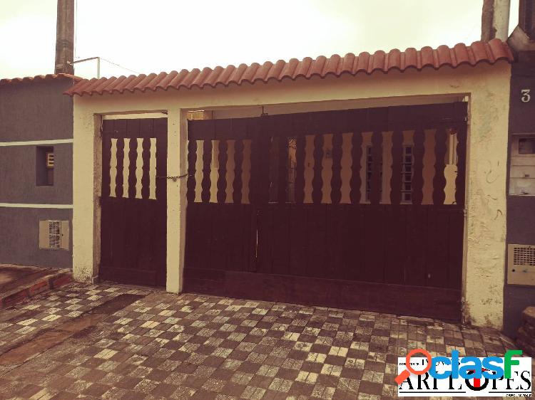 Casa com 2 dorm a venda em Mongagua