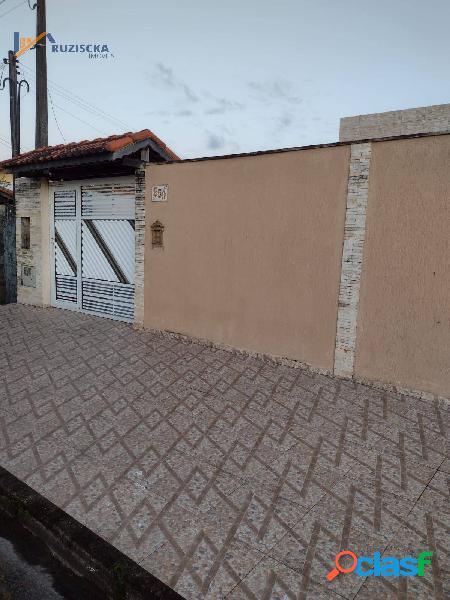 Casa com 3 dormitorios e piscina a venda no Gaivotas em