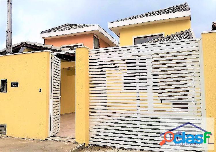 Casa duplex com 3 quartos sendo 1 suíte em Itaipu! Primeira