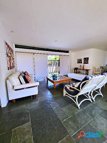ÓTIMA CASA, APENAS 300M DA PRAIA COM PISCINA E
