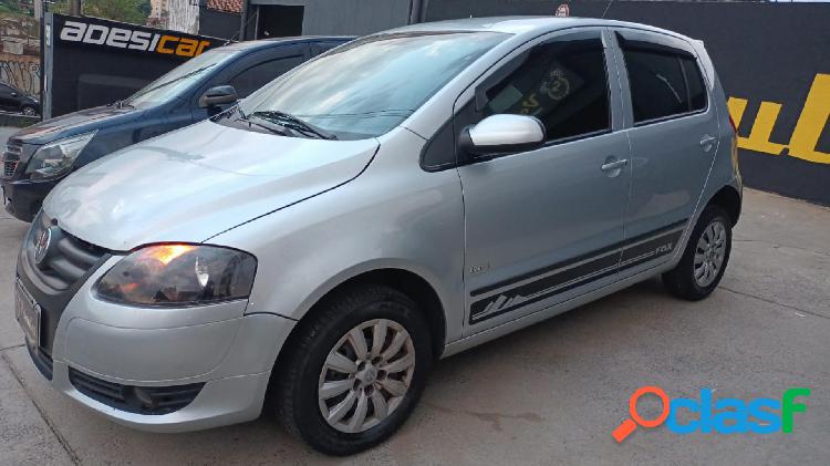 VOLKSWAGEN FOX PLUS 1.0MI 1.0MI TOTAL FLEX 8V 4P PRATA 2009