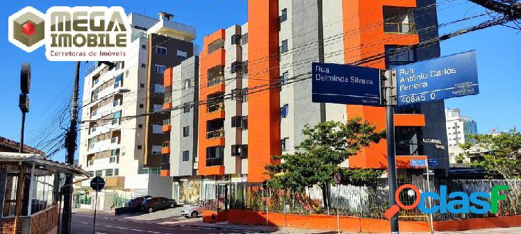 Apartamento em ótima localização na Agronômica! Ao lado