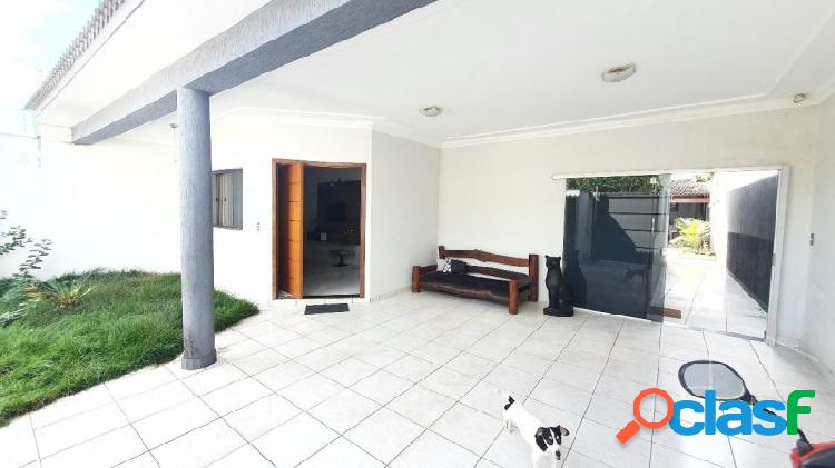 Casa com 3 quartos, 110m², à venda em Patos de Minas,